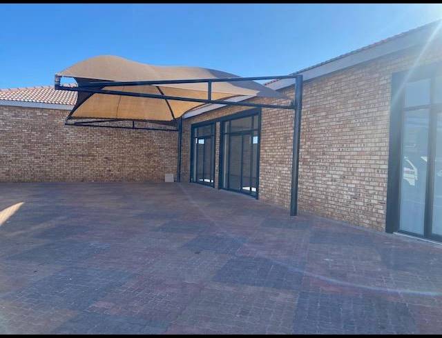 BUSINESS FOR SALE IN LENASIA